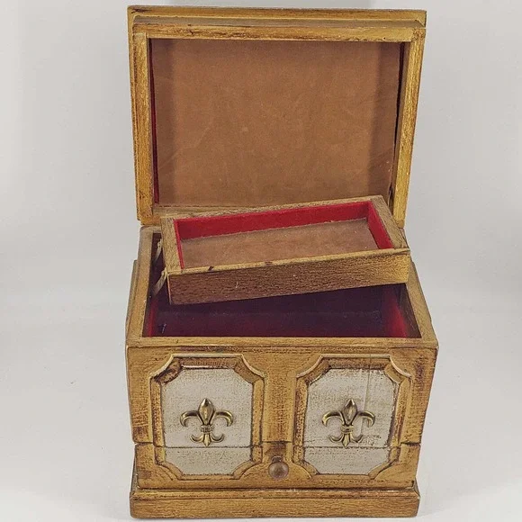 Vintage hand painted tole style wood gold jewelry music box - Picture 5 of 7